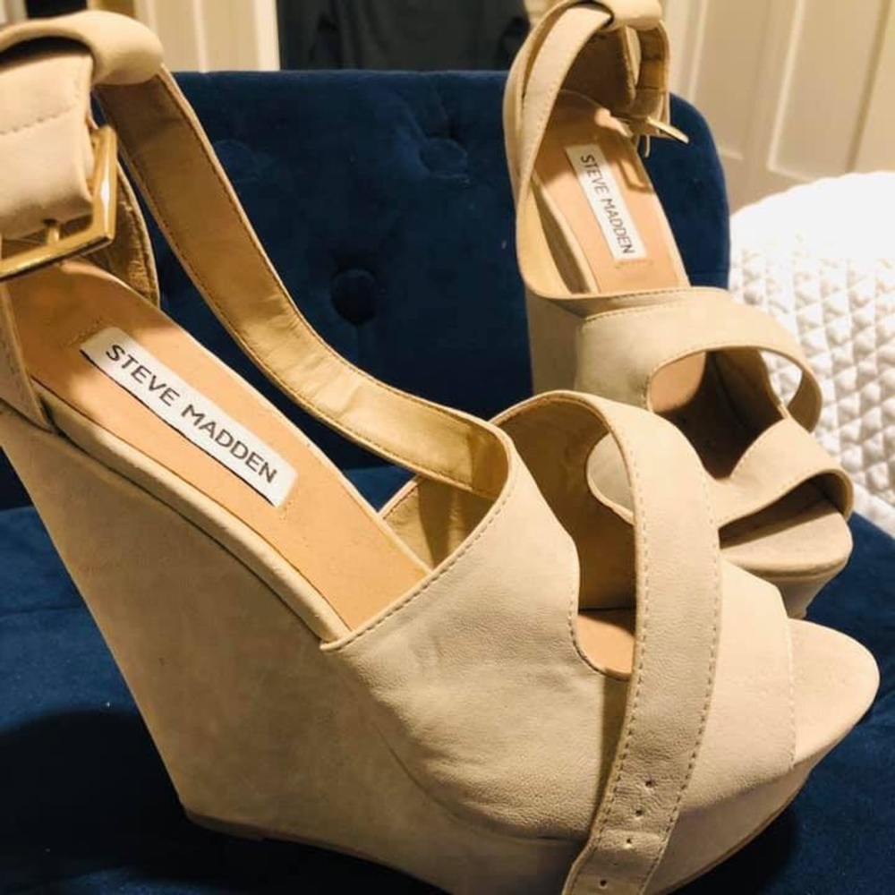 Steve Madden wedges
